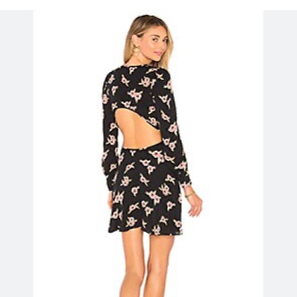 New Flynn Skye Elena Mini Dress Night Heavens Size XS Black Floral Open Back NWT